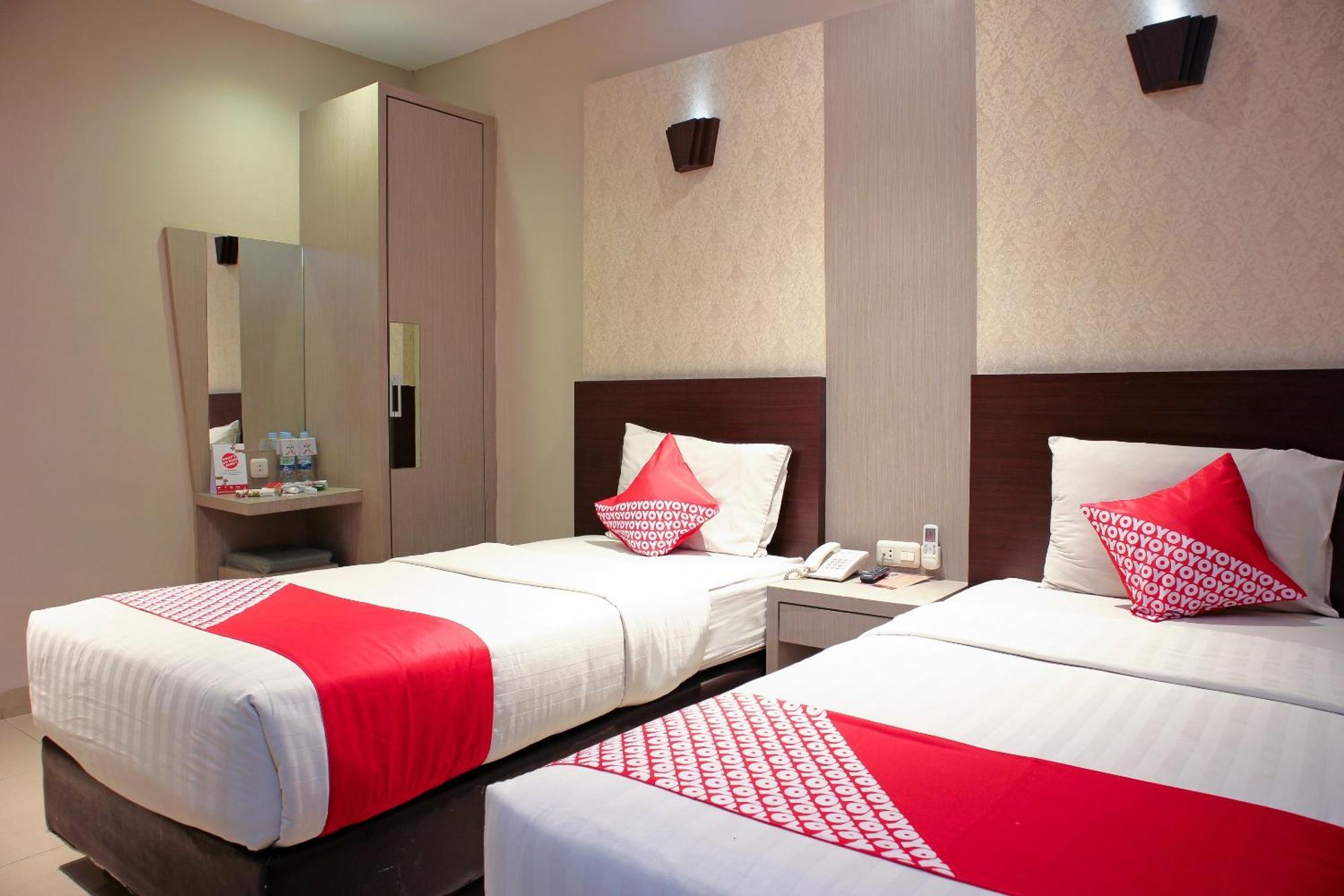 Oyo 1009 Hotel Bumi Malaya Medan Zewnętrze zdjęcie