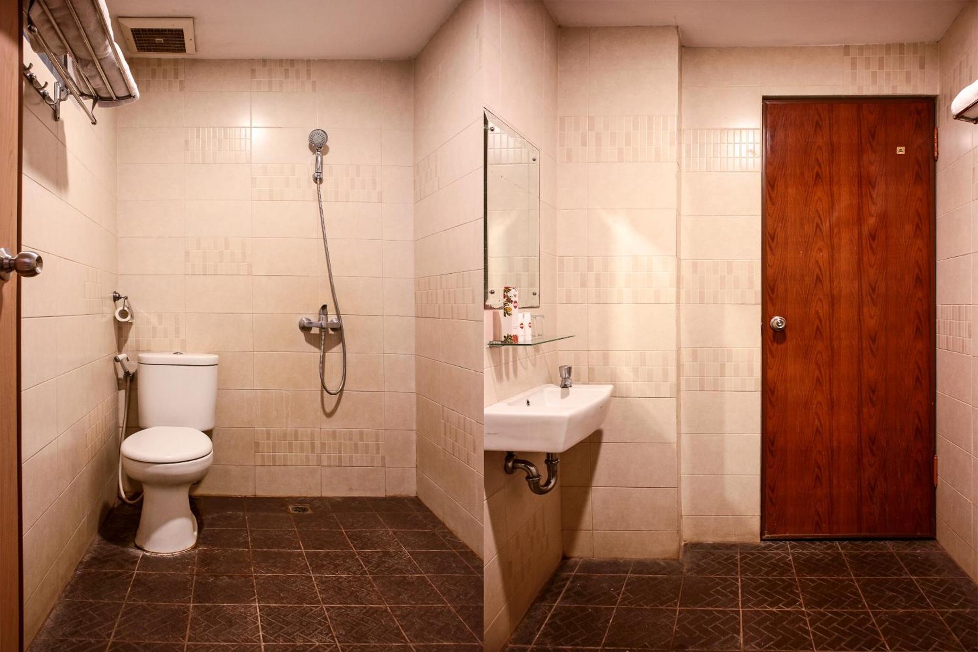 Oyo 1009 Hotel Bumi Malaya Medan Zewnętrze zdjęcie